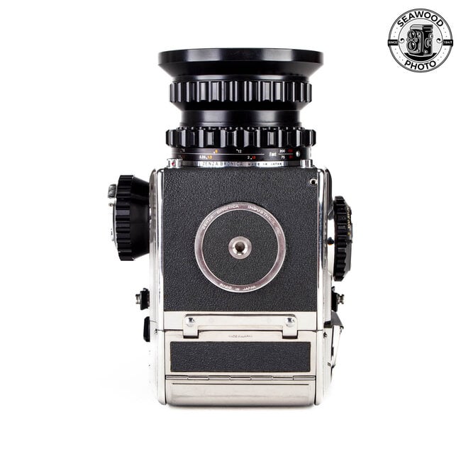 Bronica S2 Outfit w/w/40mm f/4, 200mm f/4, Prism, 7-Backs EXCELLENT