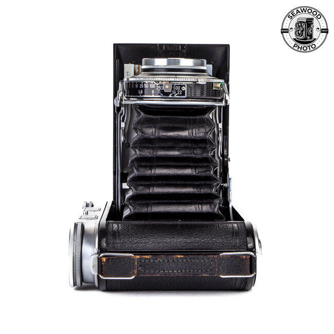 Voigtlander Bessa II Folding Medium Format Camera w/105mm Color Skopar GOOD