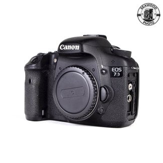 Canon Canon 7D Body 18mp  GOOD