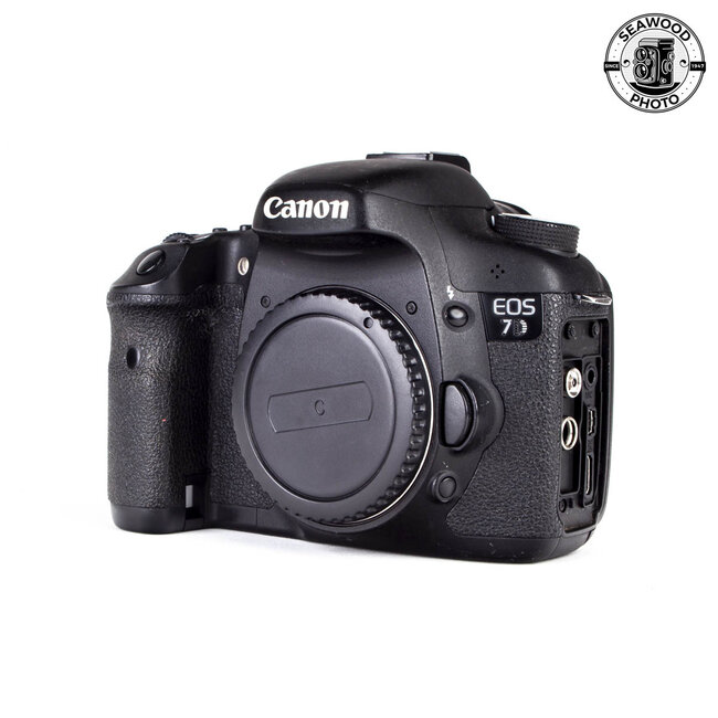 Canon 7D Body 18mp  GOOD