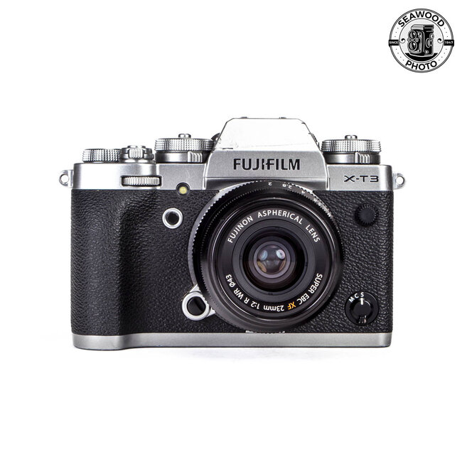 Fujifilm X-T3 w/23mm f2 WR EF-X8 Flash and JJC Grip GOOD