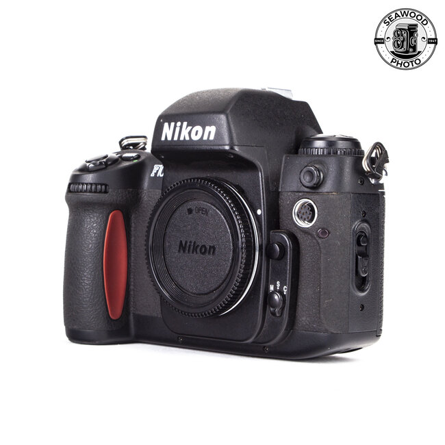 Nikon F100 35mm SLR Body Only FOR PARTS