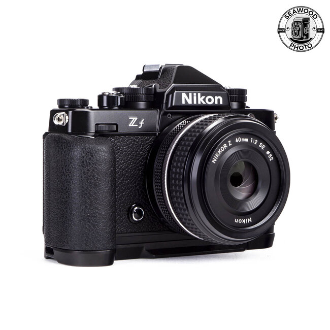 Nikon Zf Mirrorless 24.5MP w/ 40mm f/2 SE Kit LIKE NEW