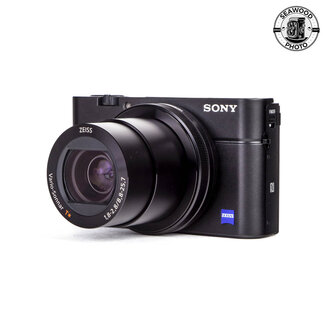 Sony Sony RX100 III 20.1MP Digital Point & Shoot GOOD-