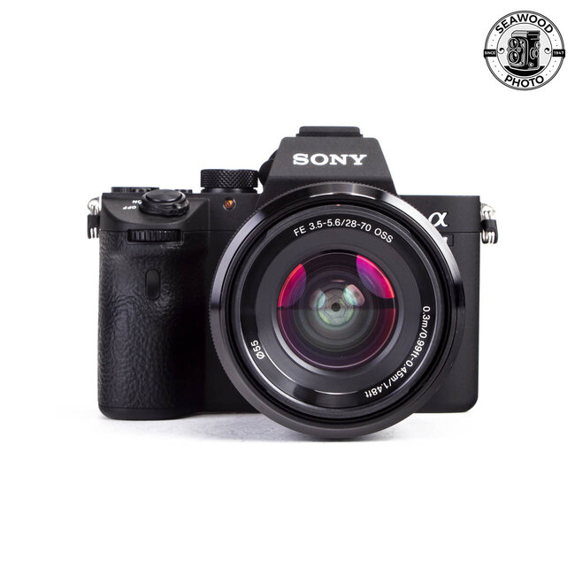 Sony A7 III 24.2MP w/ FE 28-70mm f/3.5-5.6 EXCELLENT