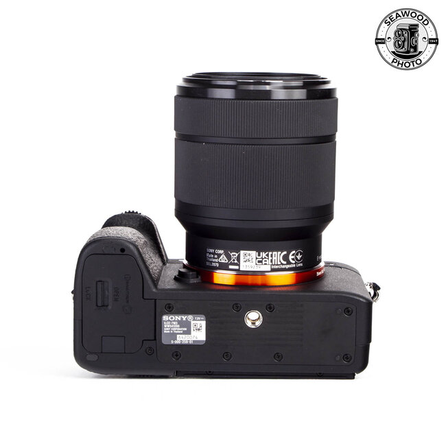 Sony A7 III 24.2MP w/ FE 28-70mm f/3.5-5.6 EXCELLENT