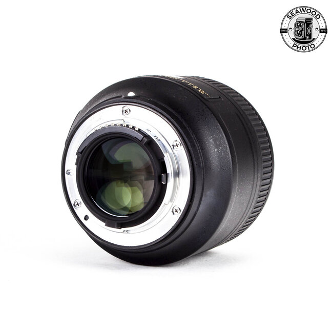 Nikon AF-S Nikkor 85mm f/1.8 G GOOD+