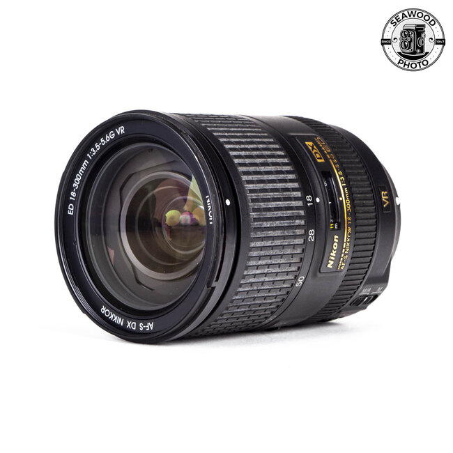 Nikon AF-S 18-300mm f/3.5-5.6G ED DX GOOD+