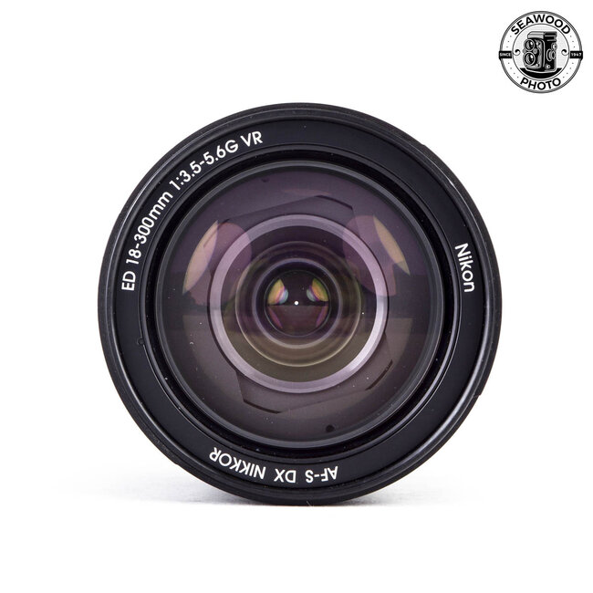 Nikon AF-S 18-300mm f/3.5-5.6G ED DX GOOD+