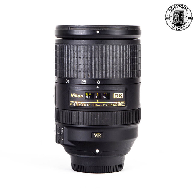 Nikon AF-S 18-300mm f/3.5-5.6G ED DX GOOD+