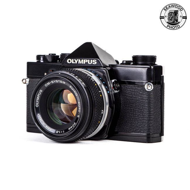 Olympus OM-1 w/ Zuiko Auto-S 50mm f/1.8 EXCELLENT