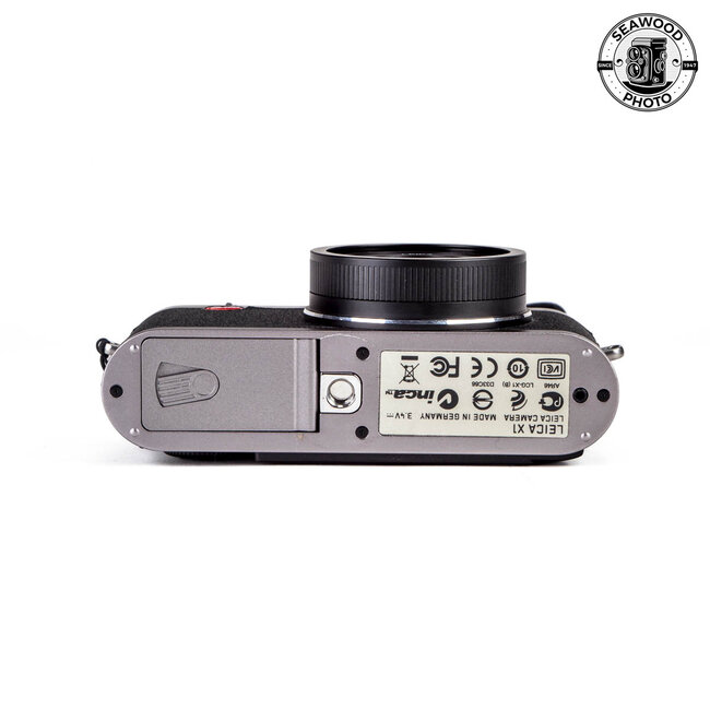 Leica X1 Digital 12.2mp w/Elmarit 24mm F/2.8, Bright Line Finder EXCELLENT