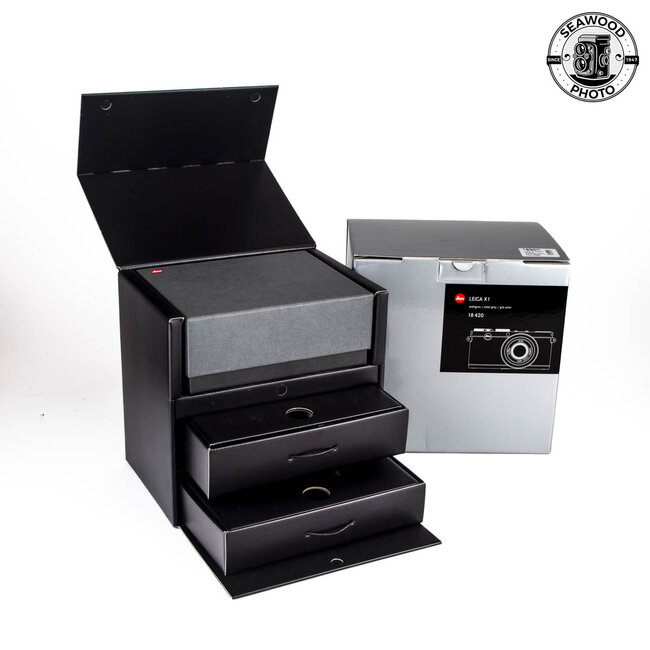 Leica X1 Digital 12.2mp w/Elmarit 24mm F/2.8, Bright Line Finder EXCELLENT