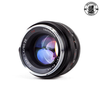 Carl Zeiss Planar 50mm f/1.4 T* ZE Canon EF GOOD+ - Seawood Photo