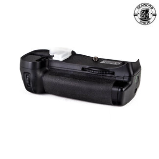 Nikon Nikon MB-D10 Multi Power Battery Pack W Holder & Case EXCELLENT