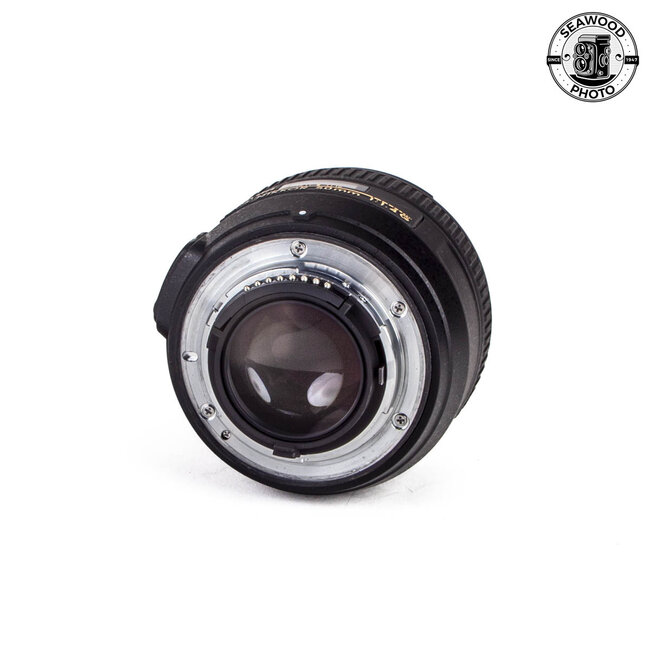 Nikon AF-S 50mm f/1.4G w/Shade EXCELLENT