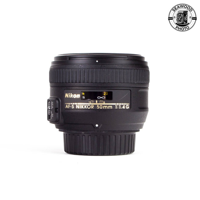 Nikon AF-S 50mm f/1.4G w/Shade EXCELLENT