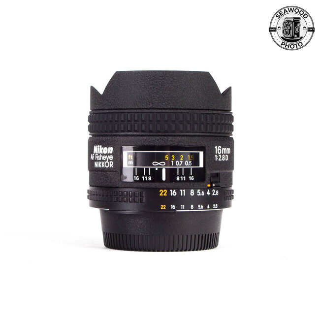 Nikon AF Fisheye Nikkor 16mm f/2.8D GOOD+