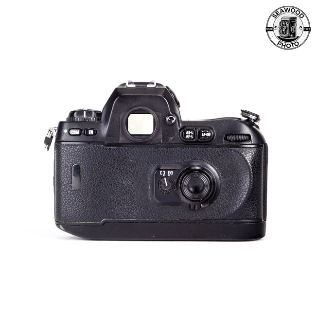 NIKON F100 w/ 50mm f1.8D GOOD