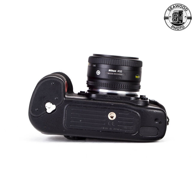 NIKON F100 w/ 50mm f1.8D GOOD