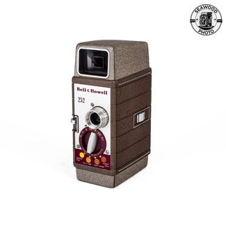 Bell & Howell 252 8mm Movie Camera EXCELLENT