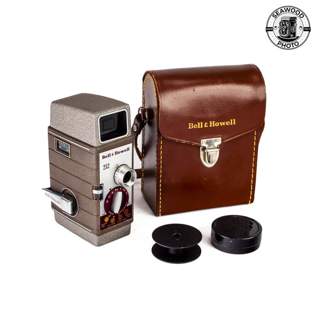 Bell & Howell 252 8mm Movie Camera EXCELLENT