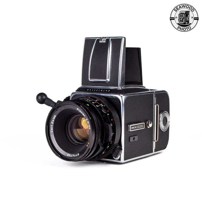 Hasselblad 500 C/M w/CF 80mm f2.8 Zeiss Planar, WLF, and A12 Back GOOD