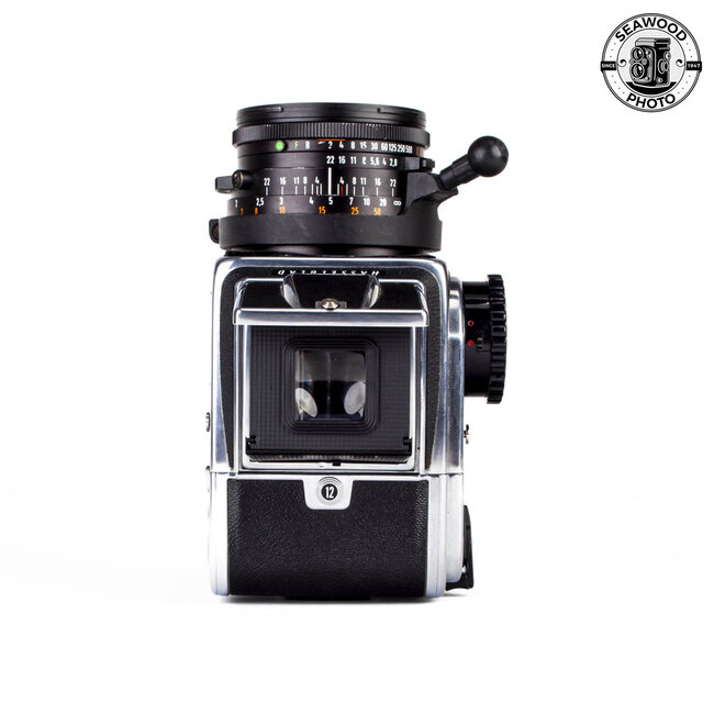Hasselblad 500 C/M w/CF 80mm f2.8 Zeiss Planar, WLF, and A12 Back GOOD