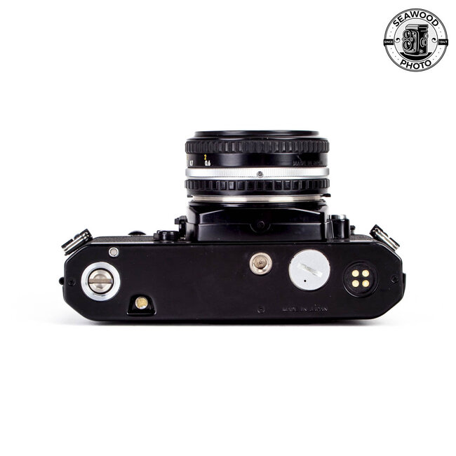 Nikon FE2 w/ Series E 50mm f/1.8 Ai-S GOOD+