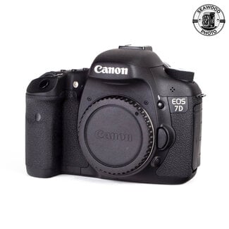 Canon Canon EOS 7D 18MP Body Only LOW SHUTTER COUNT GOOD+