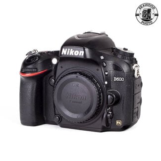 Nikon Nikon D600 24.3 MP FX Body Only GOOD