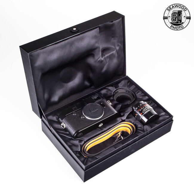 Leica M Monochrom (Typ 246) “Your Mark” Edition Black Paint w/Summicron-M 35 mm f/2 ASPH EXCELLENT