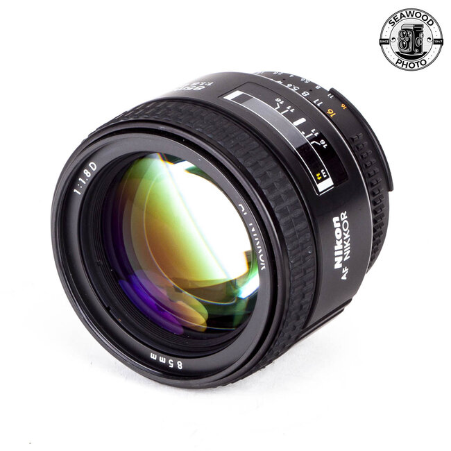 Nikon AF Nikkor 85mm f/1.8 D GOOD+