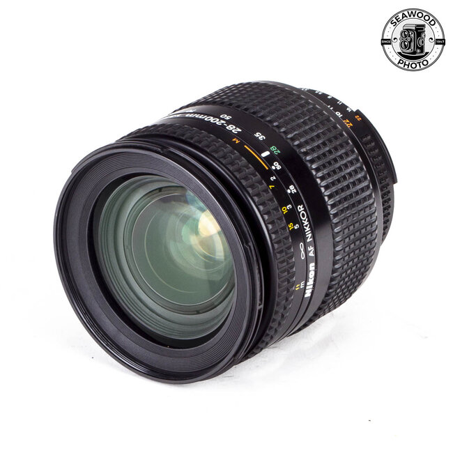 Nikon AF Nikkor 28-200mm f/3.5-5.6D GOOD+