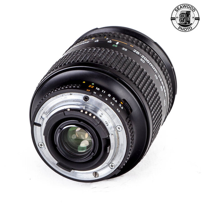 Nikon AF Nikkor 28-200mm f/3.5-5.6D GOOD+