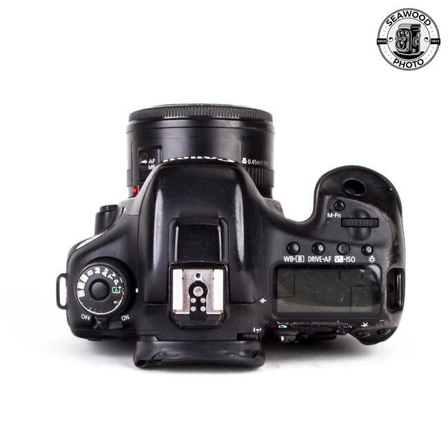 Canon 7D Mark II 20.2mp w/50mm f/1.8 GOOD-