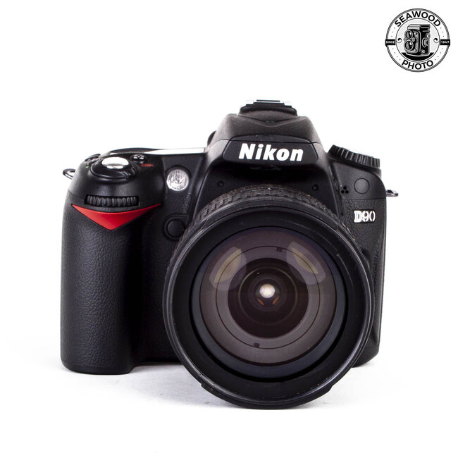 Nikon D90 DSLR 12.3mp  w/Nikkor 18-70mm  Low Shutter Count EXCELLENT