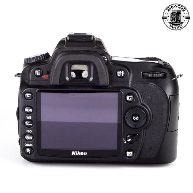 Nikon D90 DSLR 12.3mp  w/Nikkor 18-70mm  Low Shutter Count EXCELLENT