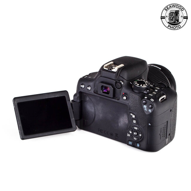 Canon Rebel T6i 24.2mp w/18-55mm lens GOOD