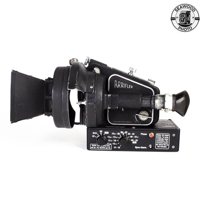 Arriflex IIB w/TCS Crystal Sync Motor 3 Magazines + Extras GOOD