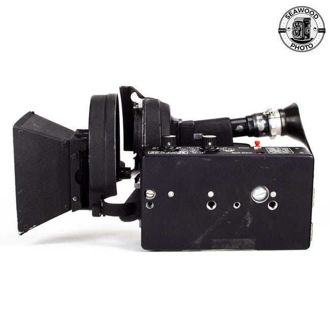 Arriflex IIB w/TCS Crystal Sync Motor 3 Magazines + Extras GOOD