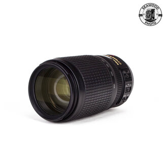 Nikon Nikon AF-S 70-300mm f/4.5-5.6 G VR EXCELLENT