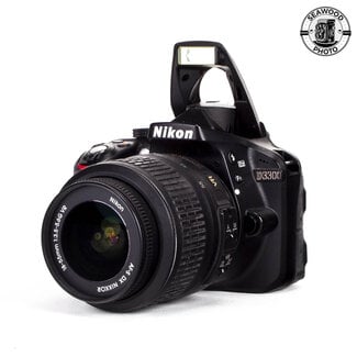 Nikon Nikon D3300 24.2mp w/AF-S 18-55mm GOOD+