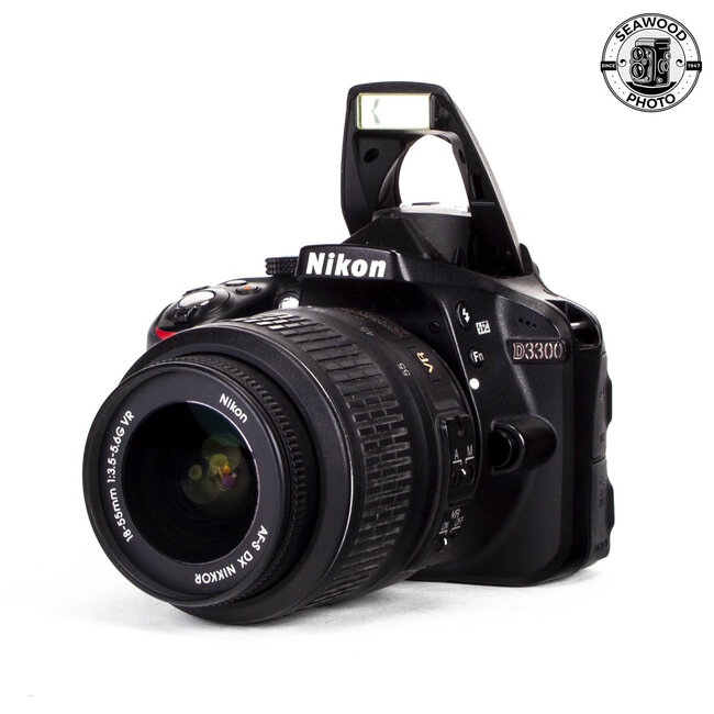 Nikon D3300 24.2mp w/AF-S 18-55mm GOOD+