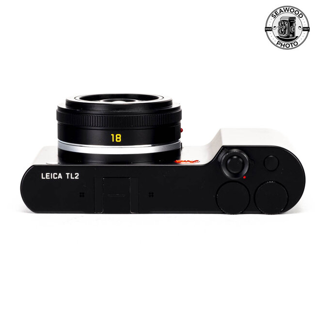 Leica TL2 w/ 18mm f2.8 Elmarit-TL and Accessories