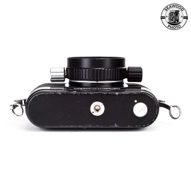 Nikonos III with 28mm f/3.5, 35mm f/2.5, viewfinders and filters kit GOOD