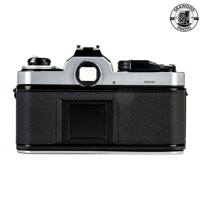 Nikon FE2 w/ 50mm f/1.8 Ai-S GOOD+