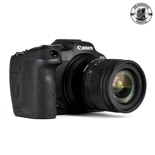 Canon EOS R7 w/ Sigma 18-50mm f/2.8 32.5MP LIKE NEW