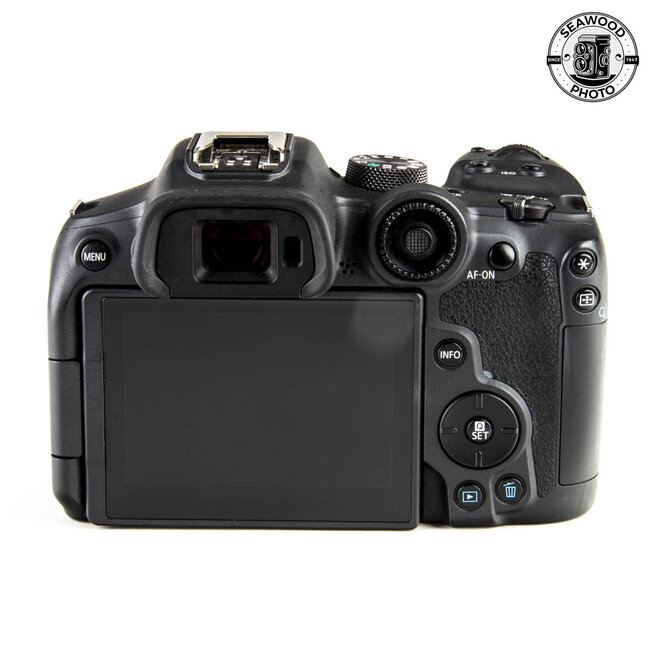 Canon EOS R7 w/ Sigma 18-50mm f/2.8 32.5MP LIKE NEW