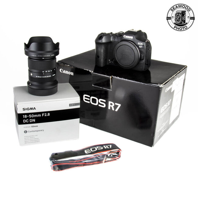 Canon EOS R7 w/ Sigma 18-50mm f/2.8 32.5MP LIKE NEW